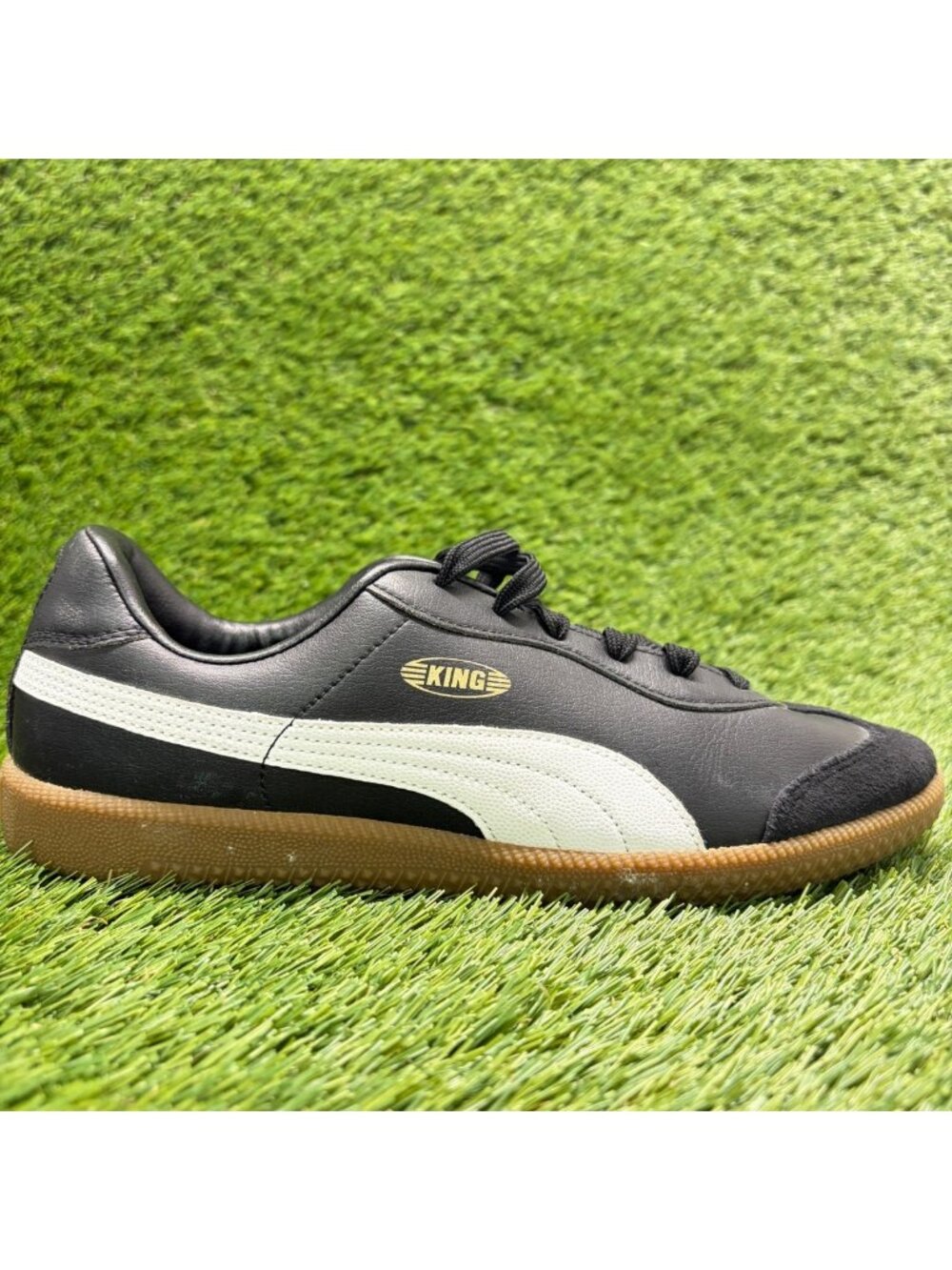 Puma King 21 IT Mens Size 9 Black White Gum Leather Running Indoor Soccer Shoes